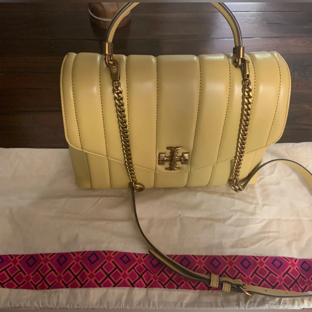 Beautiful Tory Burch Kira Top Handle - Picture 2 of 14